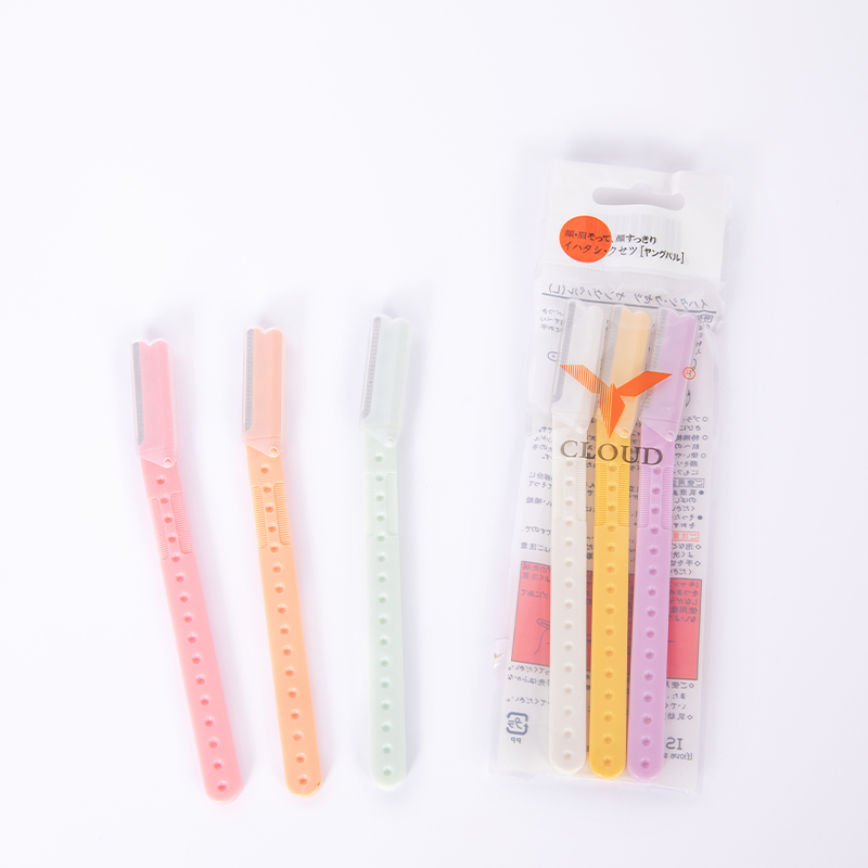 Ögonbrynstrimmerrakapparat med precisionsskydd